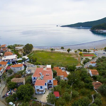 Avra Hotel Kyparission Exterior photo