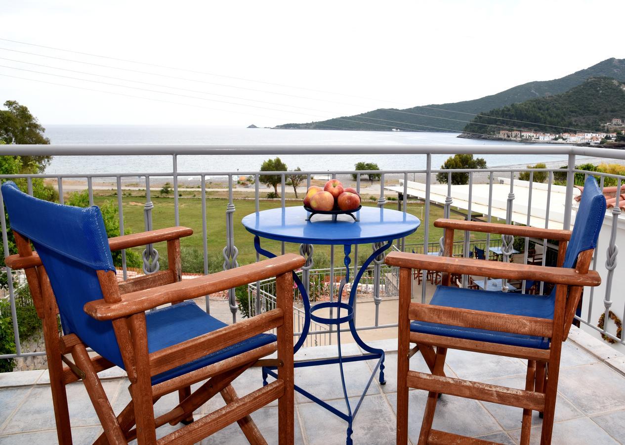 Avra Hotel Kyparission Exterior photo