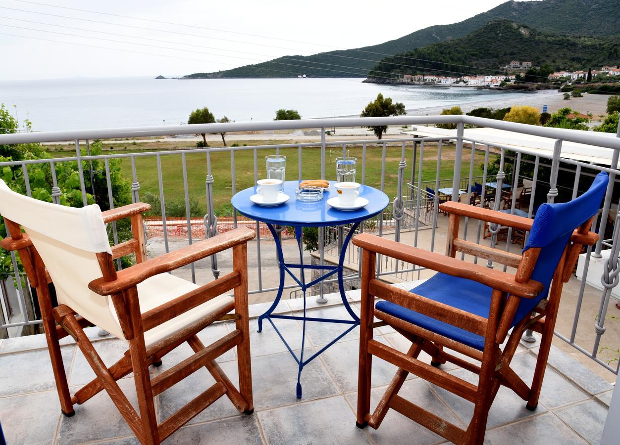 Avra Hotel Kyparission Exterior photo