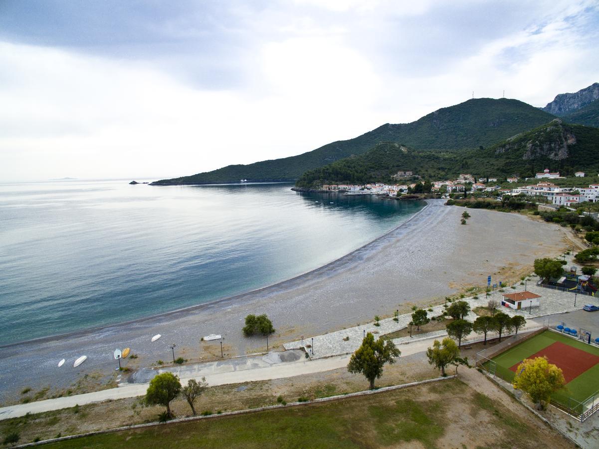 Avra Hotel Kyparission Exterior photo